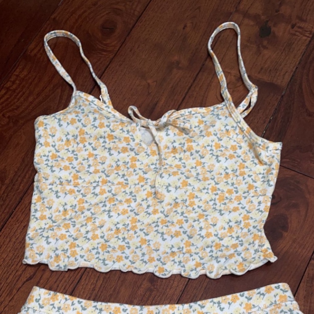 gilly hicks pj set